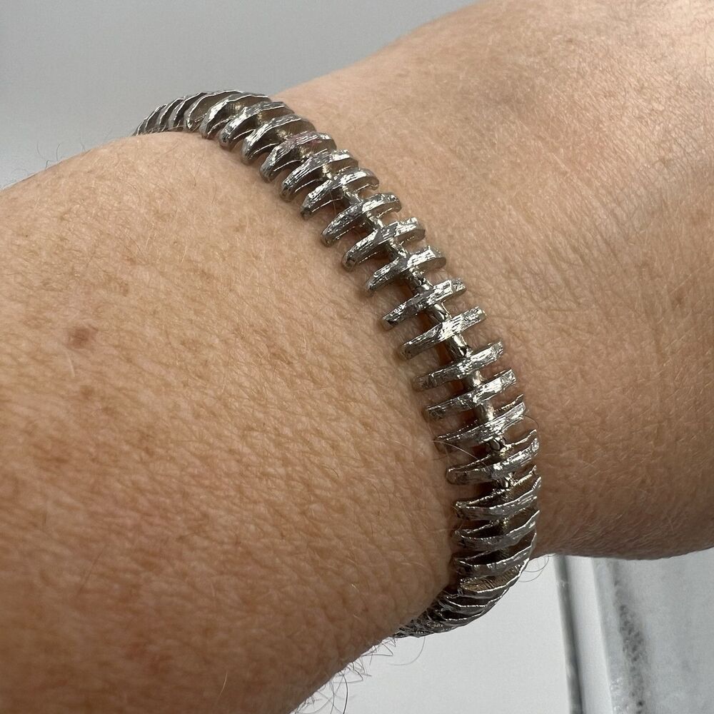 Vintage Silver Tone Chain Bracelet Safety Chain Foldover Clasp 7"